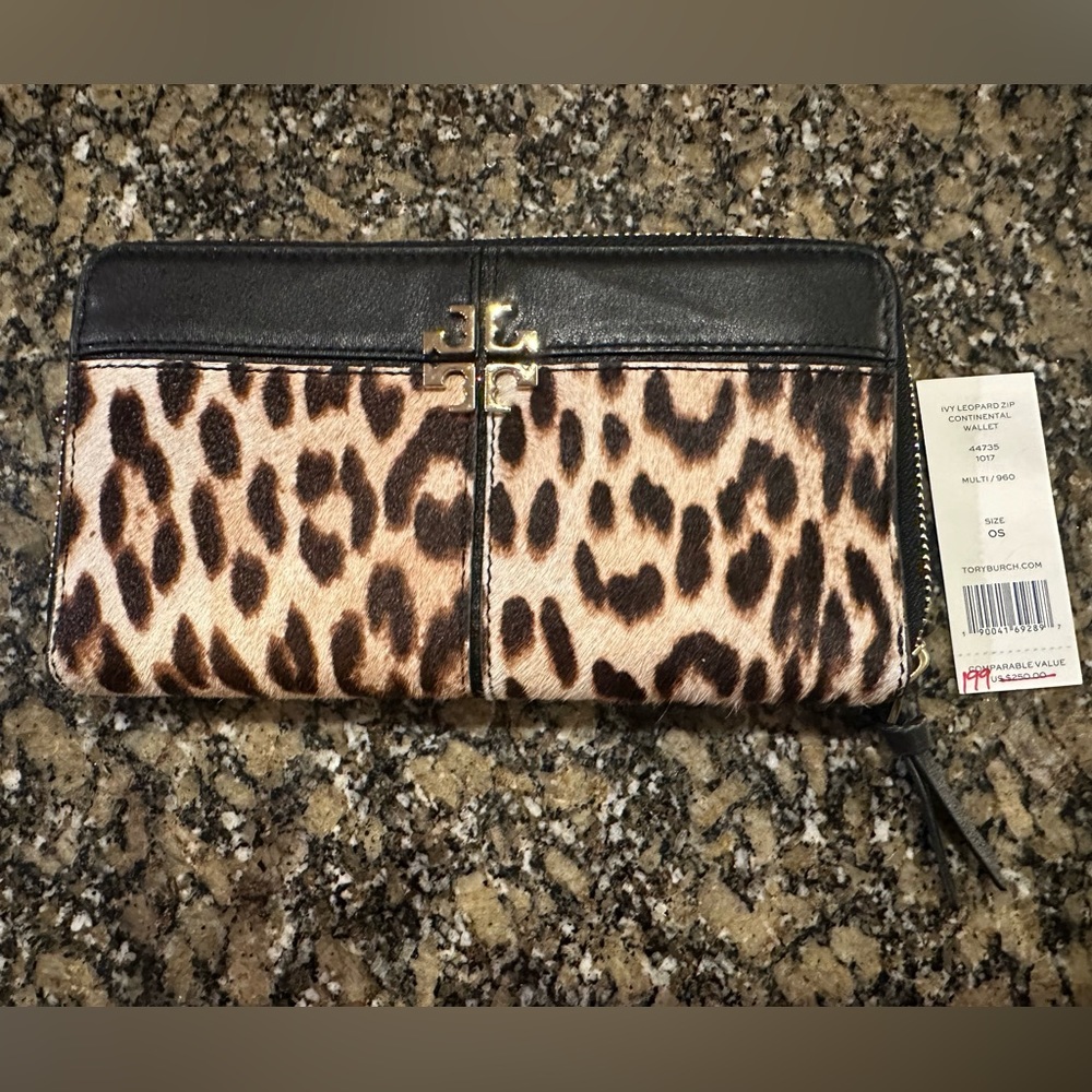 Tory Burch Ivy Leopard Zip Continental Wallet